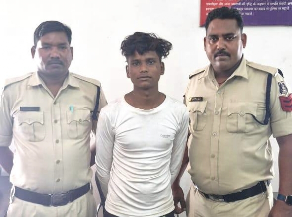 प्रतिबंधित पंचधारी एनीकट में नहाने वालों के मोबाइल चुराने वाले शातिर चोर को कोतवाली पुलिस ने किया गिरफ्तार…