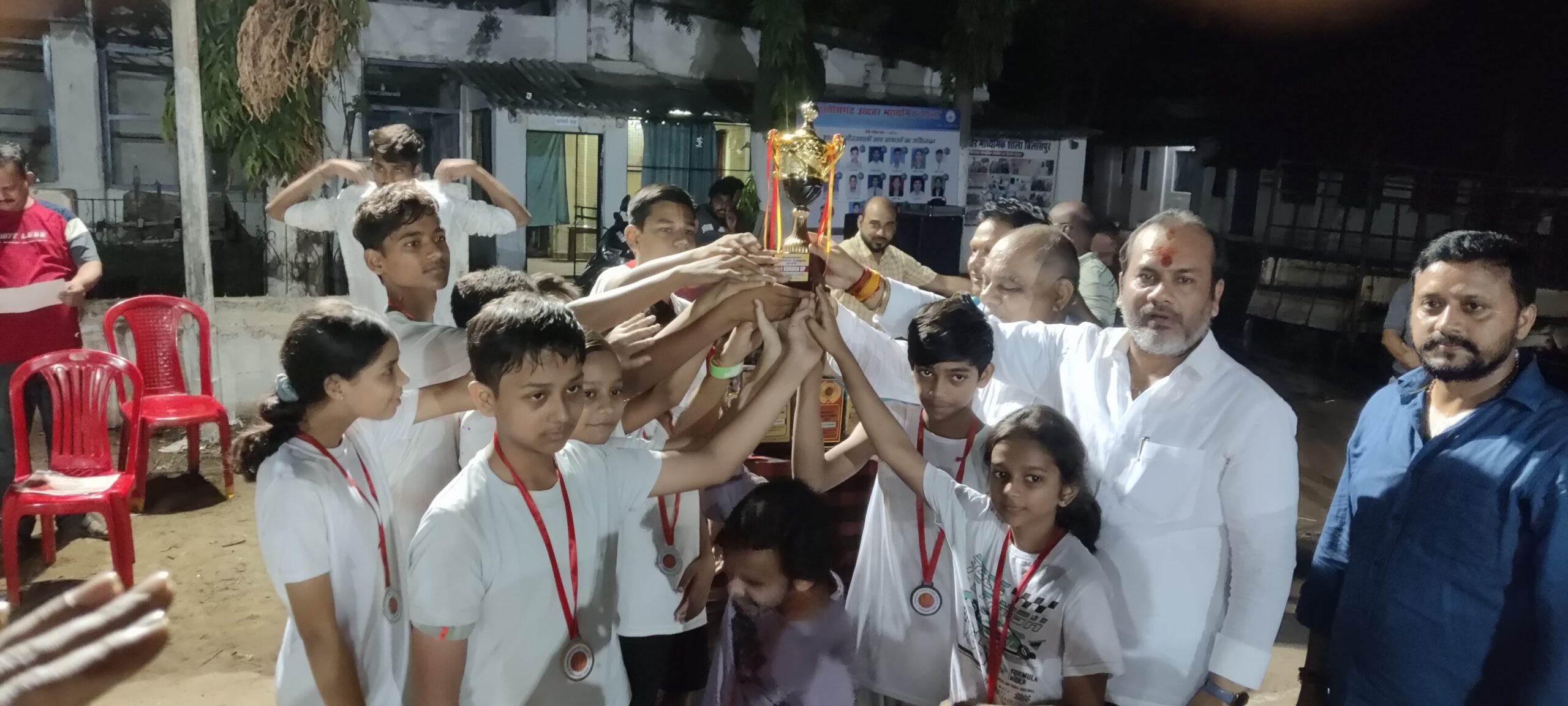 बिलासपुर : रेड रॉकेट की जीत के साथ ग्रीष्मकालीन बास्केटबॉल प्रशिक्षण शिविर-2024 हुआ संपन्न… बिलासपुर : रेड रॉकेट की जीत के साथ ग्रीष्मकालीन बास्केटबॉल प्रशिक्षण शिविर-2024 हुआ संपन्न…