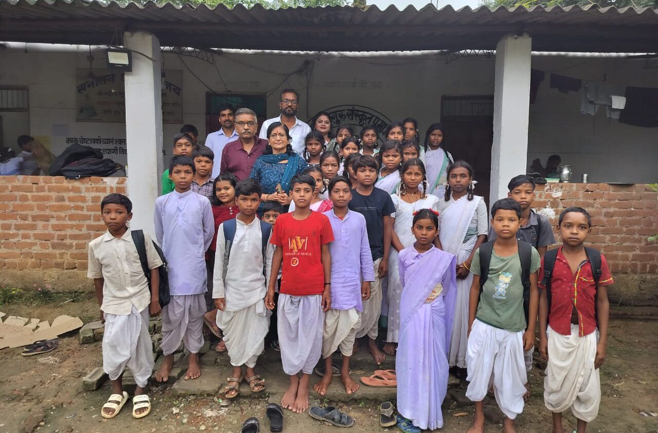 युवा कांग्रेस ब्लाक अध्यक्ष अंकित शर्मा ने एक अनोखे अंदाज में मनाया अपना जन्मदिन