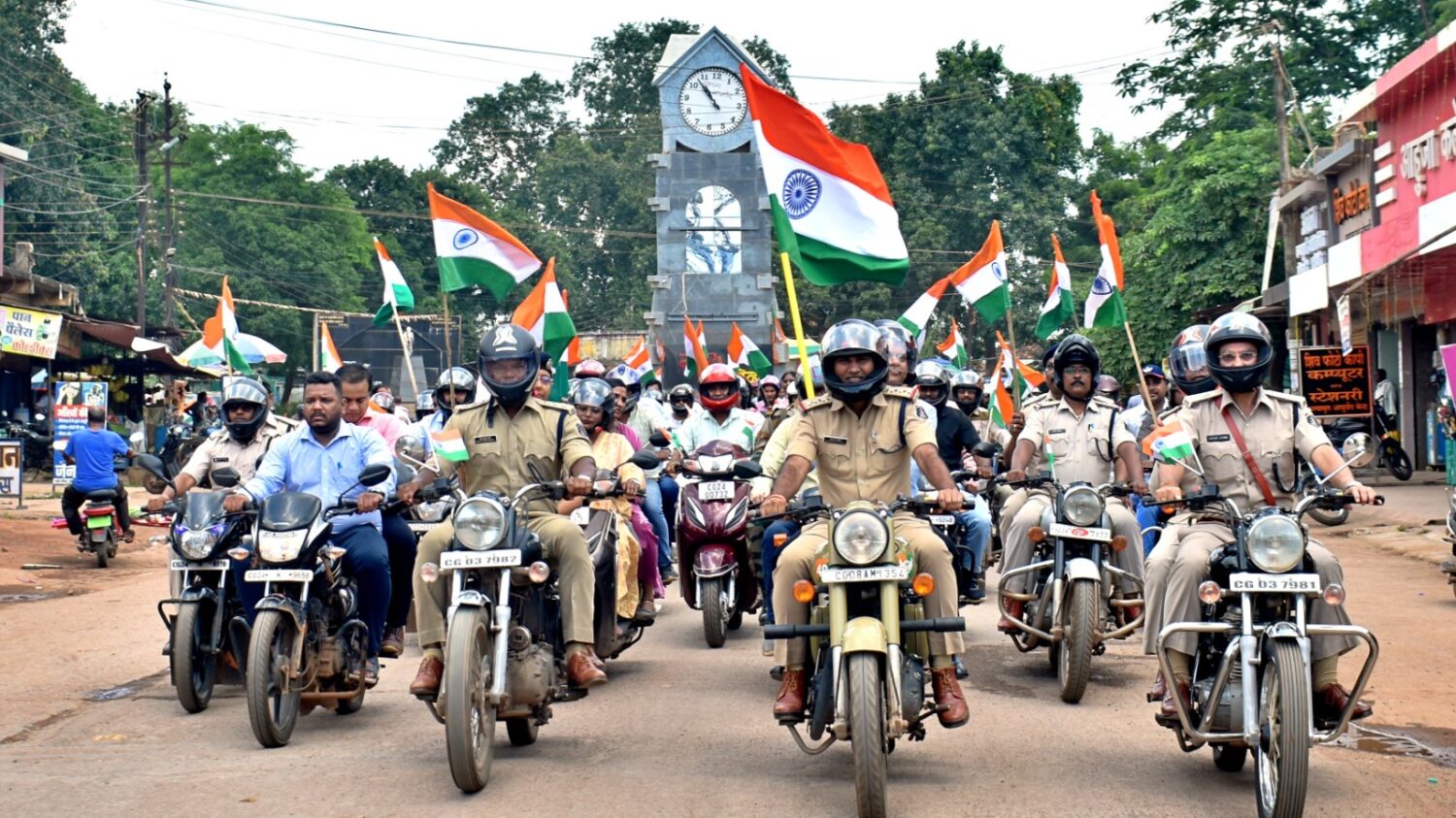 हर घर तिरंगा अभियान के तहत बालोद में निकली  विशाल बाईक रैली