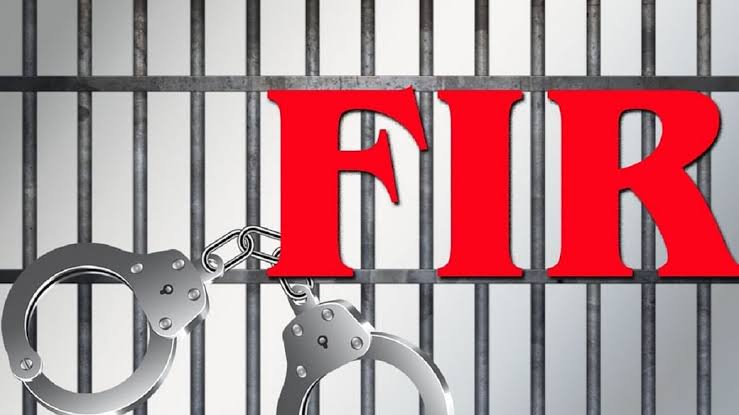 बस्तर : चार पत्रकारों के खिलाफ गहरी साजिश रचने वाले कोंटा थाना प्रभारी के विरुध्द गंभीर धाराओं में अपराध दर्ज कर भेजा गया जेल…