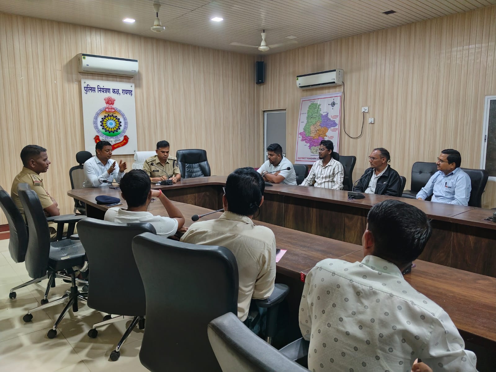 रायगढ़ : सुगम यातायात व्यवस्था एवं बढ़ते हुए सड़क दुर्घटना रोकने   हेतु नवीन दिशानिर्देश जारी…