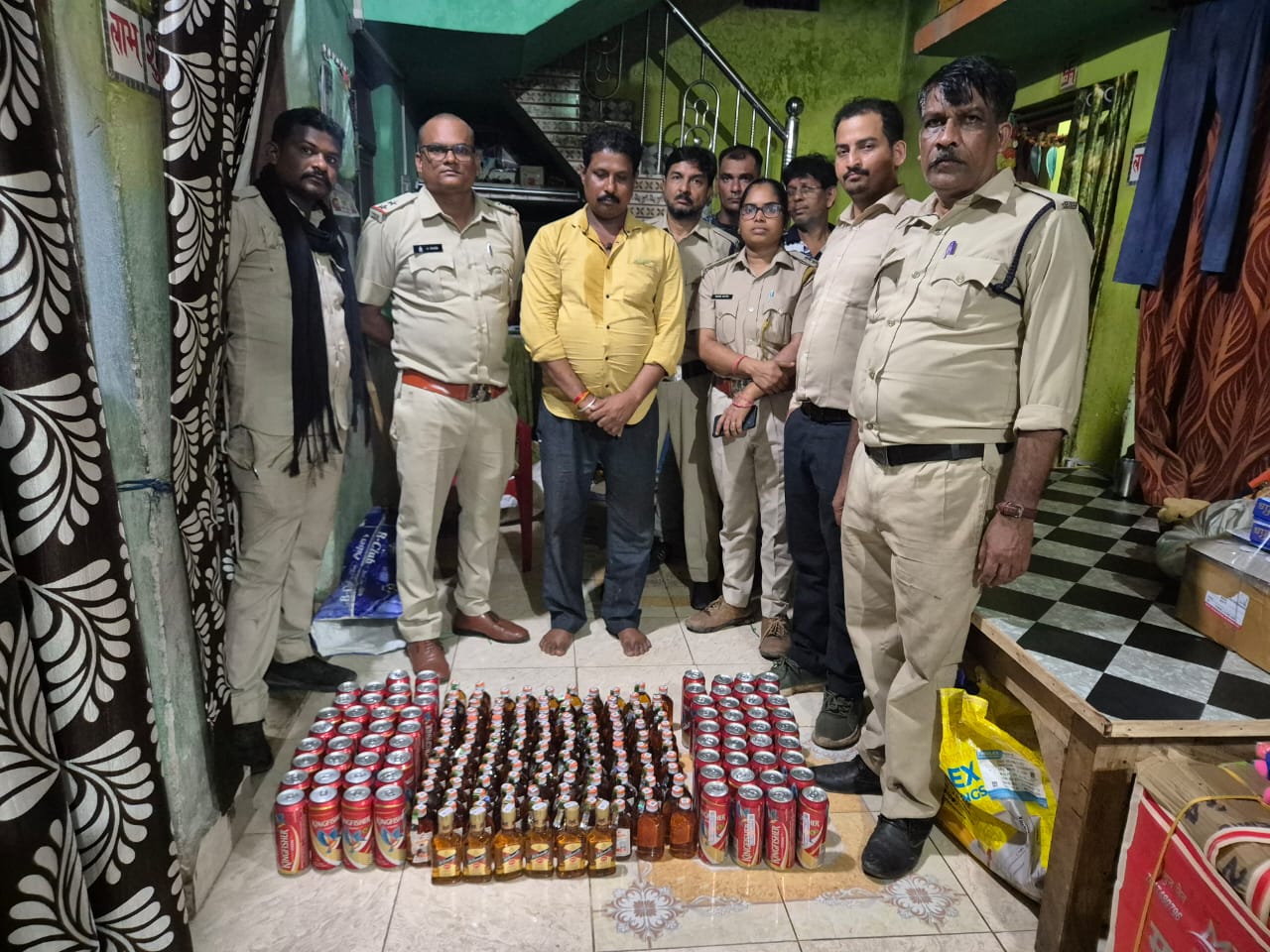 रायगढ़ : नंदेली में ओडि़सा राज्य की अवैध शराब पर आबकारी विभाग की कार्यवाही…