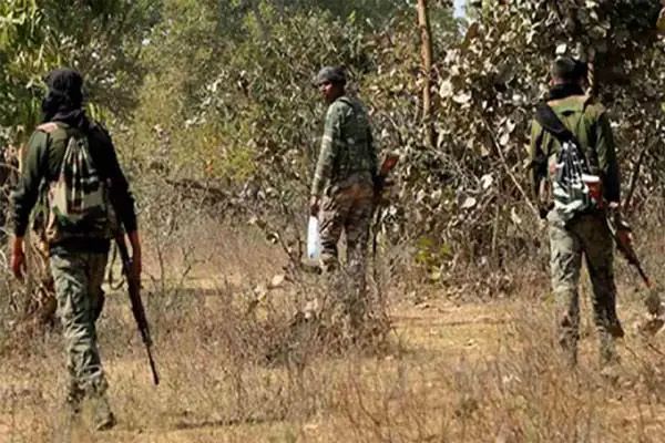 दंतेवाड़ा में मुठभेड़, छह महिला नक्सली सहित 9 वर्दीधारी हथियार बंद नक्सली ढेर…