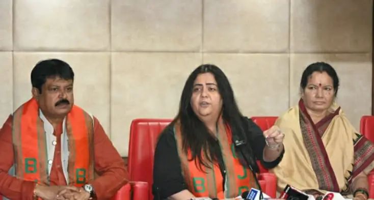 रायपुर : कांग्रेस पार्टी में कक्का नहीं, कंस रहते हैं : राधिका खेड़ा