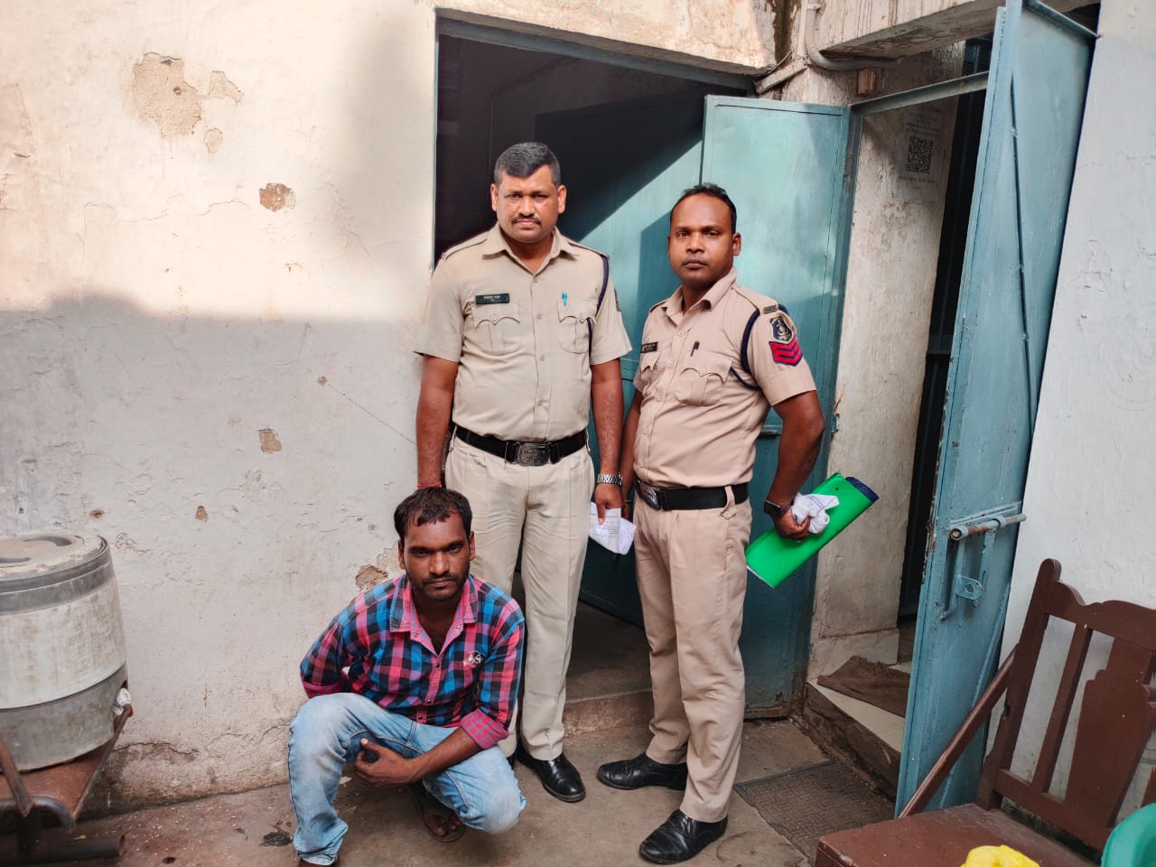 रायगढ़ : पत्नी को प्रताड़ित कर आत्महत्या के लिए विवश करने वाला पति गिरफ्तार ; भेजा गया रिमांड पर…