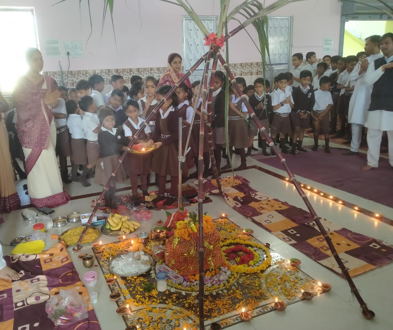 आदर्श शिशु वाटिका में मनाया गया देव उठनी एकादशी का पर्व