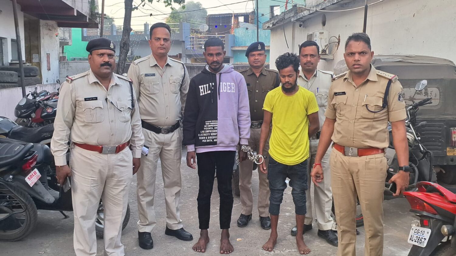 रायगढ़ : मारपीट में शामिल दो आरोपियों को हत्या के प्रयास के अपराध में जूटमिल पुलिस ने गिरफ्तार कर भेजा जेल…