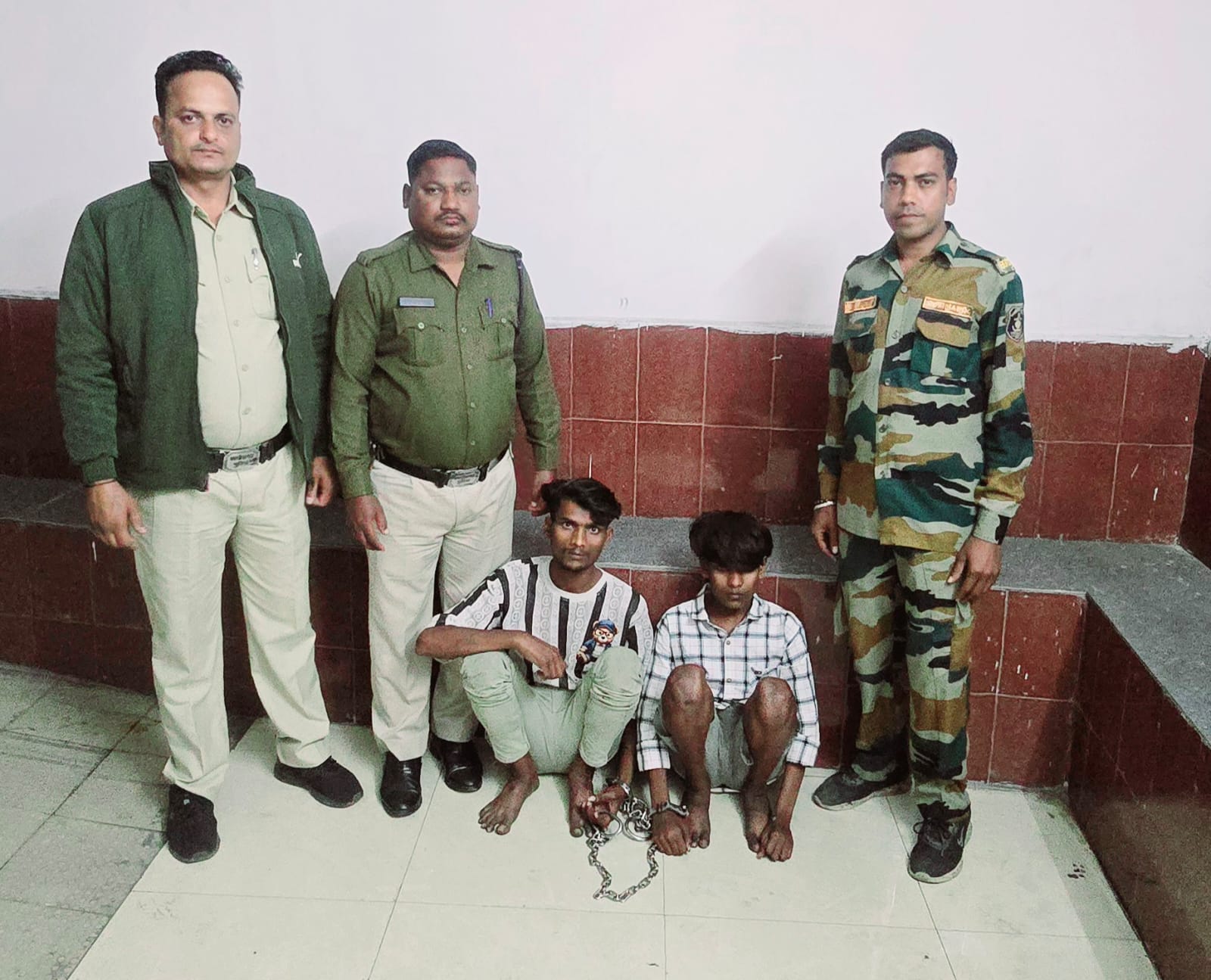 रायगढ़ : मारपीट मामले के दो आरोपियों को जूटमिल पुलिस ने गिरफ्तार कर भेजा जेल…