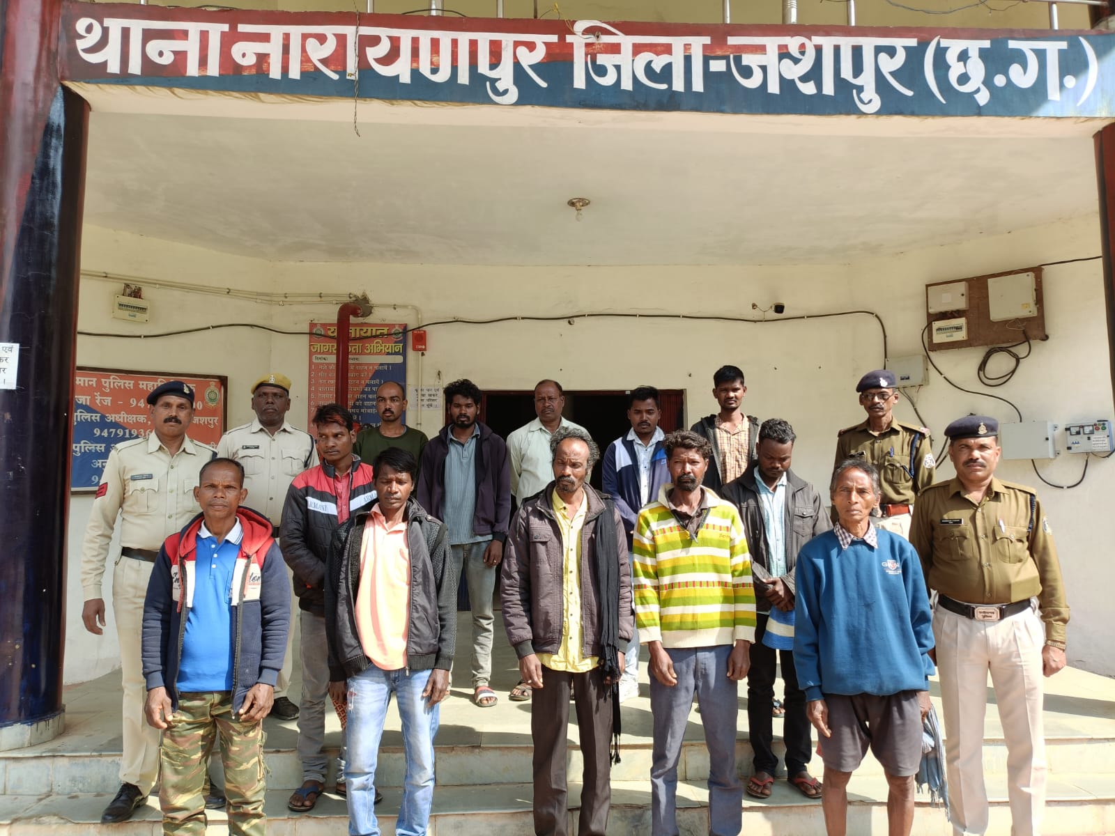 गौवंश की हत्या कर पका के खाने का मामला; 14 आरोपी गिरफ्तार…