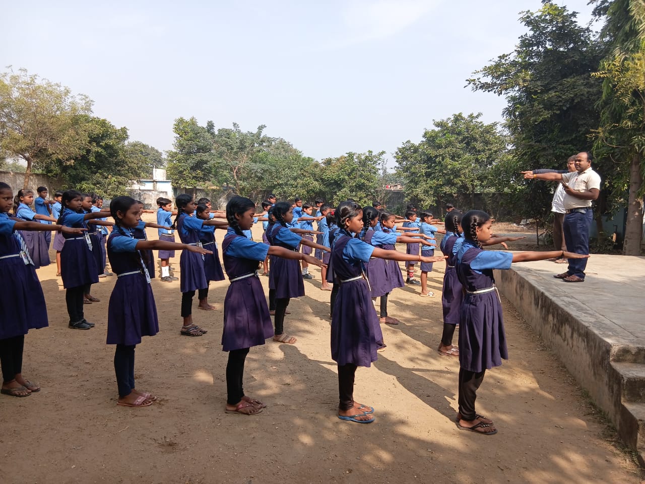 पुसौर : माध्यमिक शाला मिडमिडा में   संविधान दिवस पर किया क्या संविधान प्रस्तावना का वाचन…