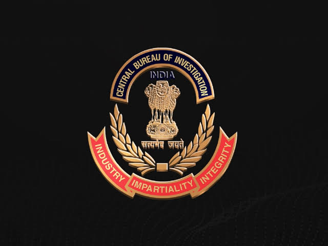 बिग ब्रेकिंग कोरबा : जिले में श्रमिक नेता और व्यवसायी के घर और दफ्तर पर सीबीआई की दबिश…