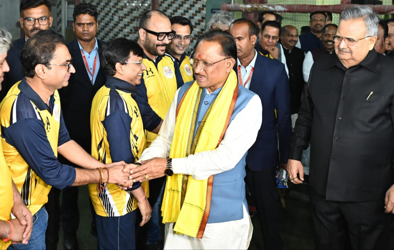 रायपुर : मुख्यमंत्री श्री विष्णुदेव साय ने किया मीडिया क्रिकेट लीग का शुभारंभ…