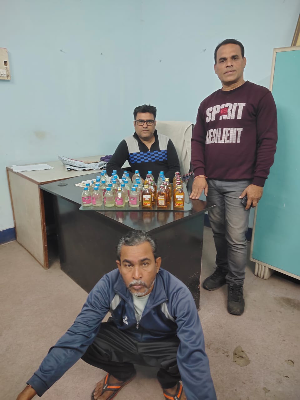 रायगढ़ : शराब तस्कर चढ़ा कोतरारोड़ पुलिस के हत्थे,आरोपी से 52 पाव देशी, अंग्रेजी शराब जप्त…