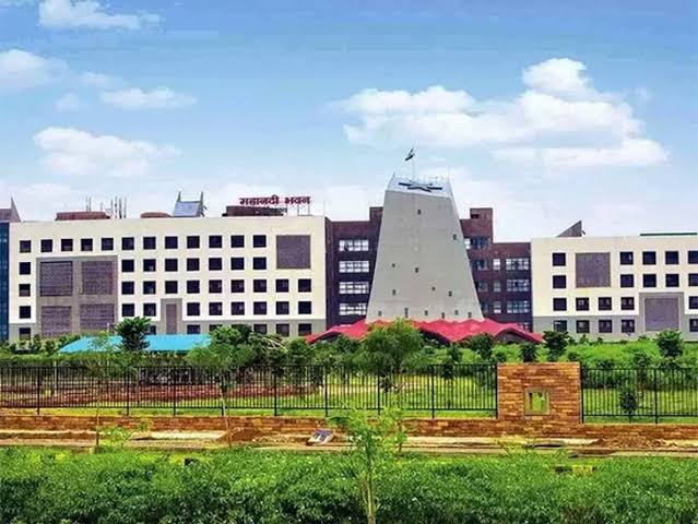 रायपुर : त्रिस्तरीय पंचायत हेतु आरक्षण का कार्यक्रम स्थगित ; आदेश जारी…