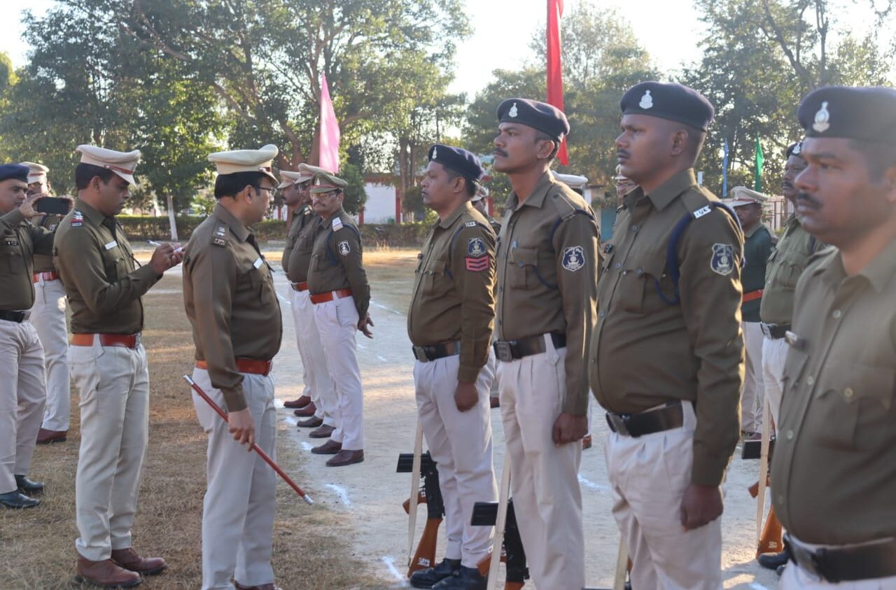जशपुर : एसपी ने रक्षित केंद्र जशपुर का किया वार्षिक निरिक्षण…