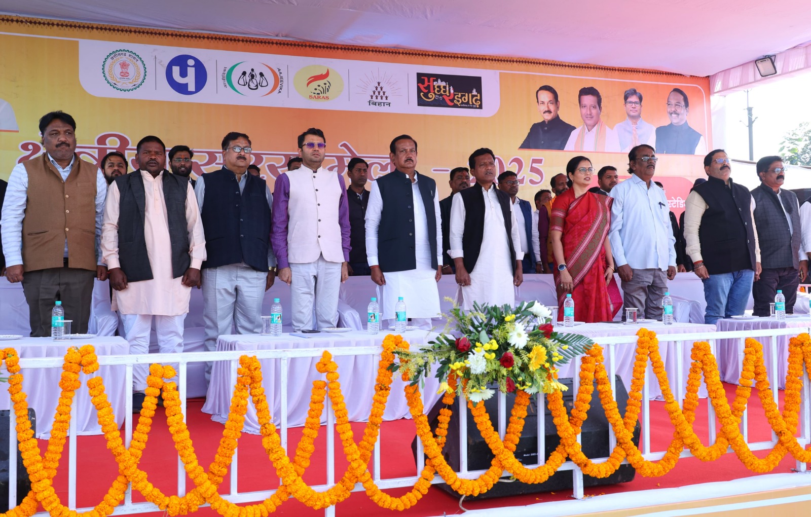 रायगढ़ : शहीद कर्नल विप्लव त्रिपाठी स्टेडियम में सरस मेले का हुआ भव्य शुभारंभ…