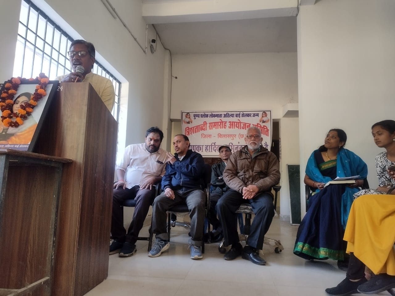 बिलासपुर : स्वामी आत्मानंद शासकीय कन्या उच्चतर माध्यमिक विद्यालय रतनपुर में एक विशेष कार्यक्रम आयोजित;100 छात्राओं ने लिया भाग… बिलासपुर : स्वामी आत्मानंद शासकीय कन्या उच्चतर माध्यमिक विद्यालय रतनपुर में एक विशेष कार्यक्रम आयोजित;100 छात्राओं ने लिया भाग…