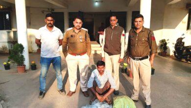 रायगढ़ : पुसौर में विशेष टीम ने की अवैध शराब के खिलाफ बड़ी कार्रवाई, 75 पाऊच मयुर छाप महुआ शराब के साथ आरोपी गिरफ्तार…