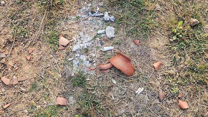 शर्मनाक : पत्रकार मुकेश चंद्राकर की हत्या के बाद अब उनकी अस्थियों से भी छेड़छाड़?…