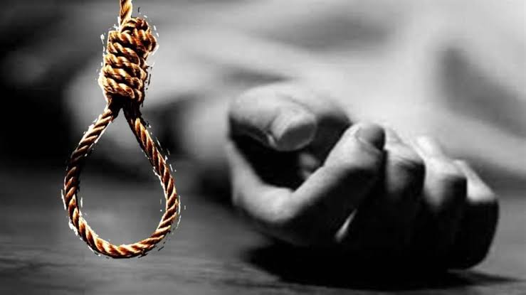 जांजगीर-चाम्पा : 19 साल की लड़की ने इंस्टाग्राम लाइव पर मौत को लगाया गले; फॉलोवर स्तब्ध…