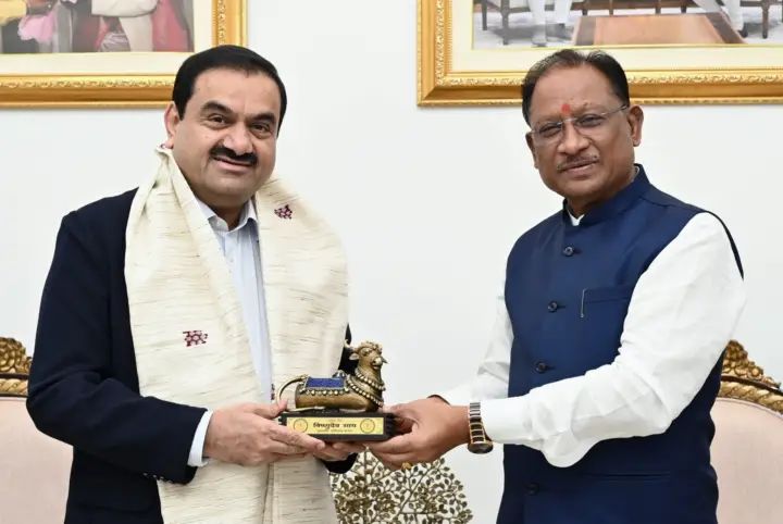 रायपुर : सीएम साय से मिले गौतम अडानी; बिजली,सीमेंट और CSR के लिए बड़ा निवेश करेगा ग्रुप…