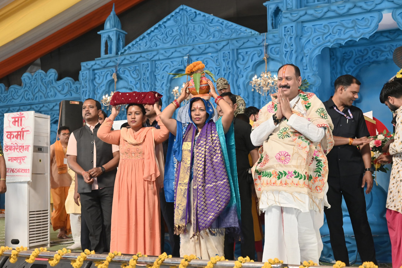 जशपुर : मधेश्वर पहाड़ पर भक्ति की गूंज ; महाशिवपुराण कथा के समापन पर 272 देशों तक गूंजा “हर-हर महादेव”… जशपुर : मधेश्वर पहाड़ पर भक्ति की गूंज ; महाशिवपुराण कथा के समापन पर 272 देशों तक गूंजा “हर-हर महादेव”…