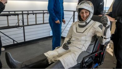 “9 महीने तक ISS में फंसे, बोइंग फेल हुआ – SpaceX ने बचाया सुनीता विलियम्स और बुच विल्मोर को ; पीएम मोदी और इसरो ने दी बधाई….
