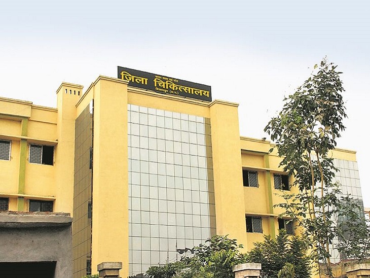 बिलासपुर : जब कर्तव्य भूल गया डॉक्टर, नसबंदी के बदले मांगे रुपये, न देने पर ‘नरक’ का श्राप!… बिलासपुर : जब कर्तव्य भूल गया डॉक्टर, नसबंदी के बदले मांगे रुपये, न देने पर ‘नरक’ का श्राप!…