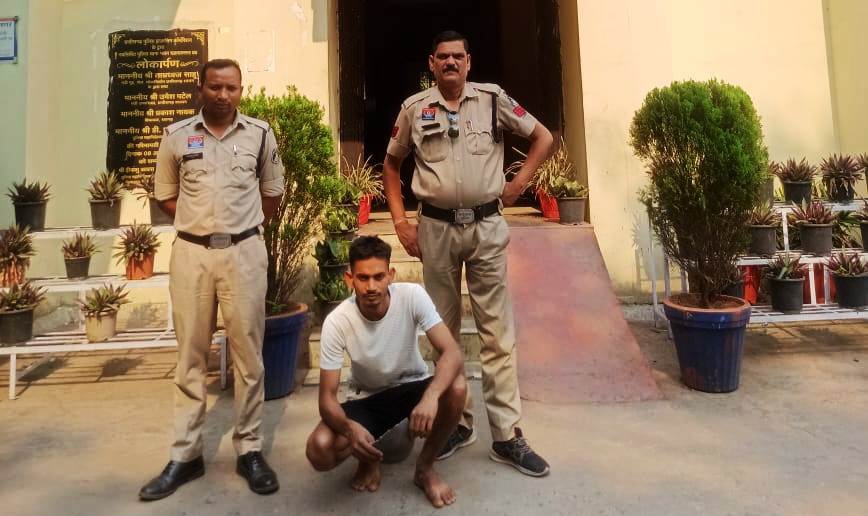 रायगढ़ : तालाब में नहाने के विवाद ने लिया खूनी मोड़, युवक ने पालतू कुत्ते से करवाया जानलेवा हमला, गिरफ्तार…