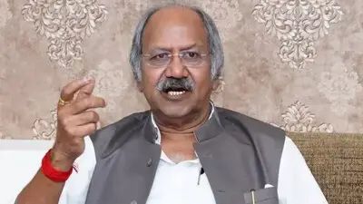 रायपुर में सुरक्षा और यातायात का महाक्राइस : बृजमोहन अग्रवाल का धमाकेदार खुलासा, सरकार की लापरवाही से शहर संकट में?… रायपुर में सुरक्षा और यातायात का महाक्राइस : बृजमोहन अग्रवाल का धमाकेदार खुलासा, सरकार की लापरवाही से शहर संकट में?…