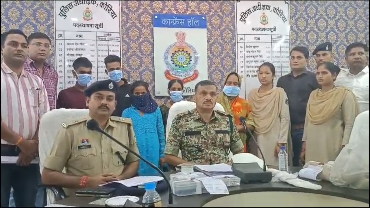 पति की प्रताड़ना से तंग आकर पत्नी ने बेटी संग रची खौफनाक साजिश, 1 लाख में कराई हत्या… पति की प्रताड़ना से तंग आकर पत्नी ने बेटी संग रची खौफनाक साजिश, 1 लाख में कराई हत्या…
