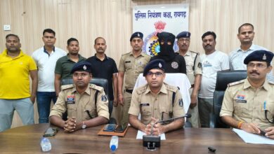 18 घंटे में रायगढ़ पुलिस ने सुलझाया किडनैपिंग और लूट का मामला, टंगिया से हमला कर फिरौती मांगने वाले दो आरोपी गिरफ्तार…