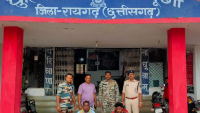 “लैलूंगा के जंगल में पुलिस की दहाड़ : तस्करों की टोली धराशायी, 44 मवेशियों को मौत की कतार से खींच लाई वर्दी की वीरता…”