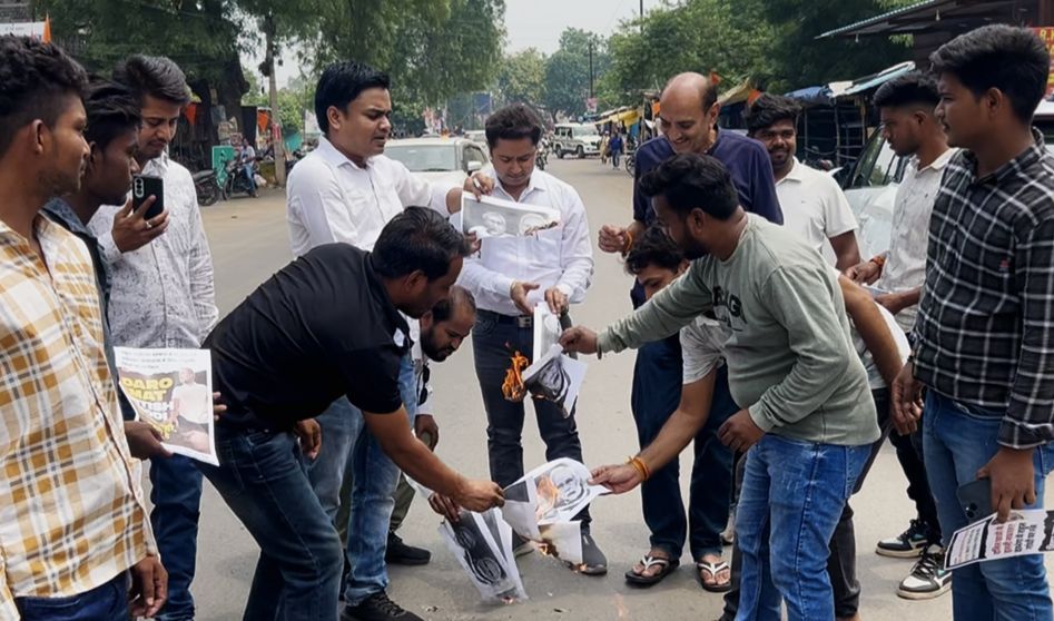 घरघोड़ा : झूठी एफआईआर से नहीं डरेगा देश – राहुल गांधी पर हमला नहीं, संविधान पर वार…!