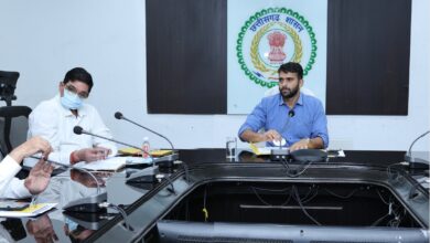 “शिक्षा के नाम पर व्यापार बंद करो : रायगढ़ कलेक्टर की निजी स्कूलों को दो टूक चेतावनी!”