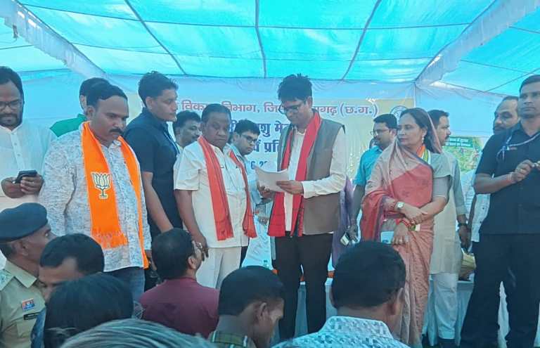 ट्रिपल इंजन सरकार में एनएचएम कर्मचारियों की पुकार अब भी अनसुनी!  लापरवाह स्वास्थ्य तंत्र और अंधे प्रशासन पर फूटा आक्रोश…