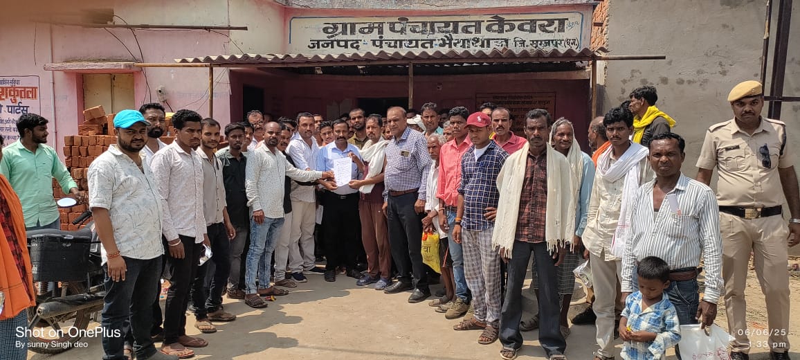 प्रकाश इंडस्ट्रीज की चाल पर भड़के ग्रामीण : बिना राजस्व अधिकारी के कराई गई ग्रामसभा, ज़मीन हड़पने की गहरी साजिश का आरोप…