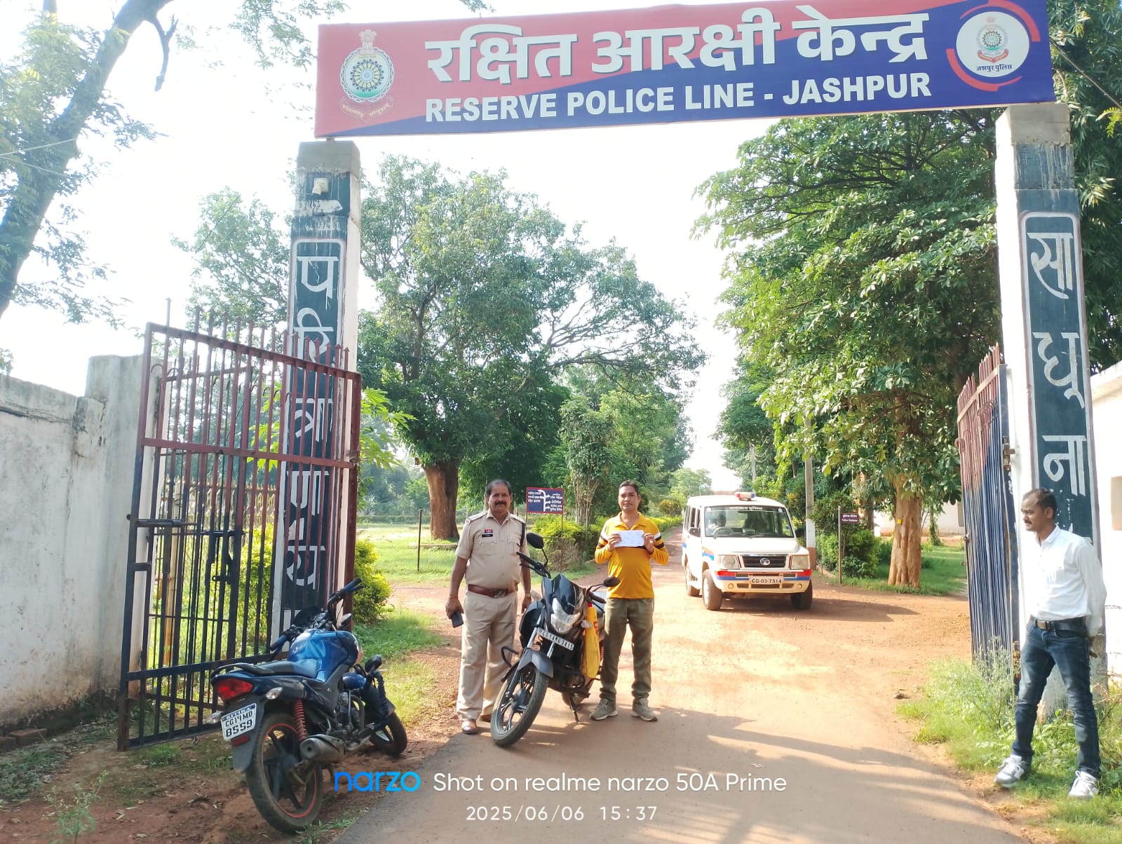 जशपुर में पुलिस ने खुद की ही काटी चालान!  SSP का बड़ा संदेश : “कानून सबके लिए समान