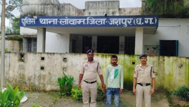 ऑपरेशन शंखनाद की गूंज : 70 किलोमीटर लंबी पीछा कर कुख्यात गौ-तस्कर महताब खान गिरफ्तार, बोलेरो से गौ-वंश तस्करी की बड़ी साजिश नाकाम…