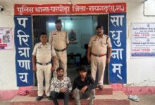 किशोरी से सड़क पर छेड़छाड़ करना पड़ा भारी, घरघोड़ा पुलिस ने दोनों मनचलों को धरदबोचा…