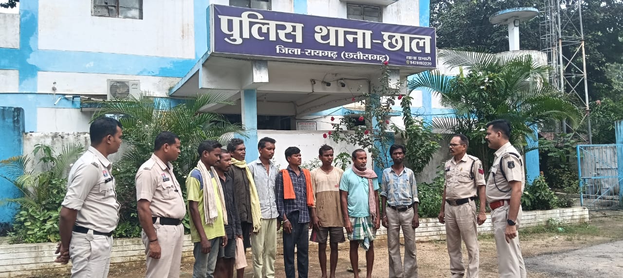 छाल पुलिस की बड़ी कार्रवाई: फरार चल रहे 10 वारंटियों को दबोचा, इलाके में फैला खौफ का अंत… छाल पुलिस की बड़ी कार्रवाई: फरार चल रहे 10 वारंटियों को दबोचा, इलाके में फैला खौफ का अंत…