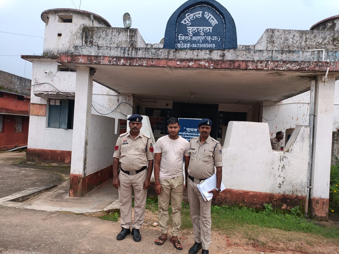 जशपुर में “ऑपरेशन शंखनाद” का बड़ा असर: गौ-तस्करों की नाक में दम, 8 गौवंशों को छुड़ाया गया, एक गिरफ्तार…