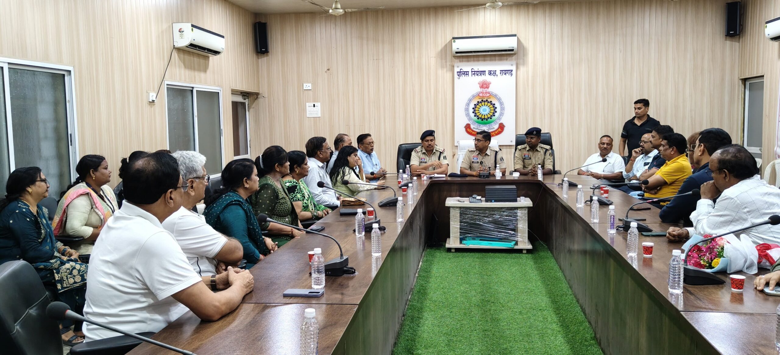 “सुरक्षित सुबह” पर सख़्त निगाह: रायगढ़ में सीसीटीवी निगरानी का जनसहयोग से विस्तार, पुलिस-कंट्रोल रूम में बना सुरक्षा का रोडमैप…