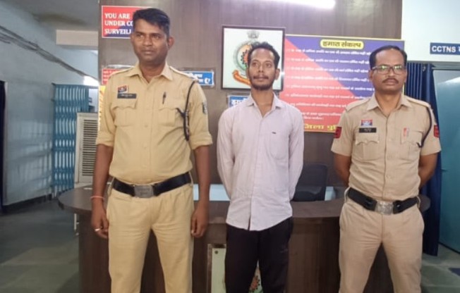 शादी का झांसा देकर युवती का शोषण, फरार आरोपी आतिश द्वितीया गिरफ्तार…