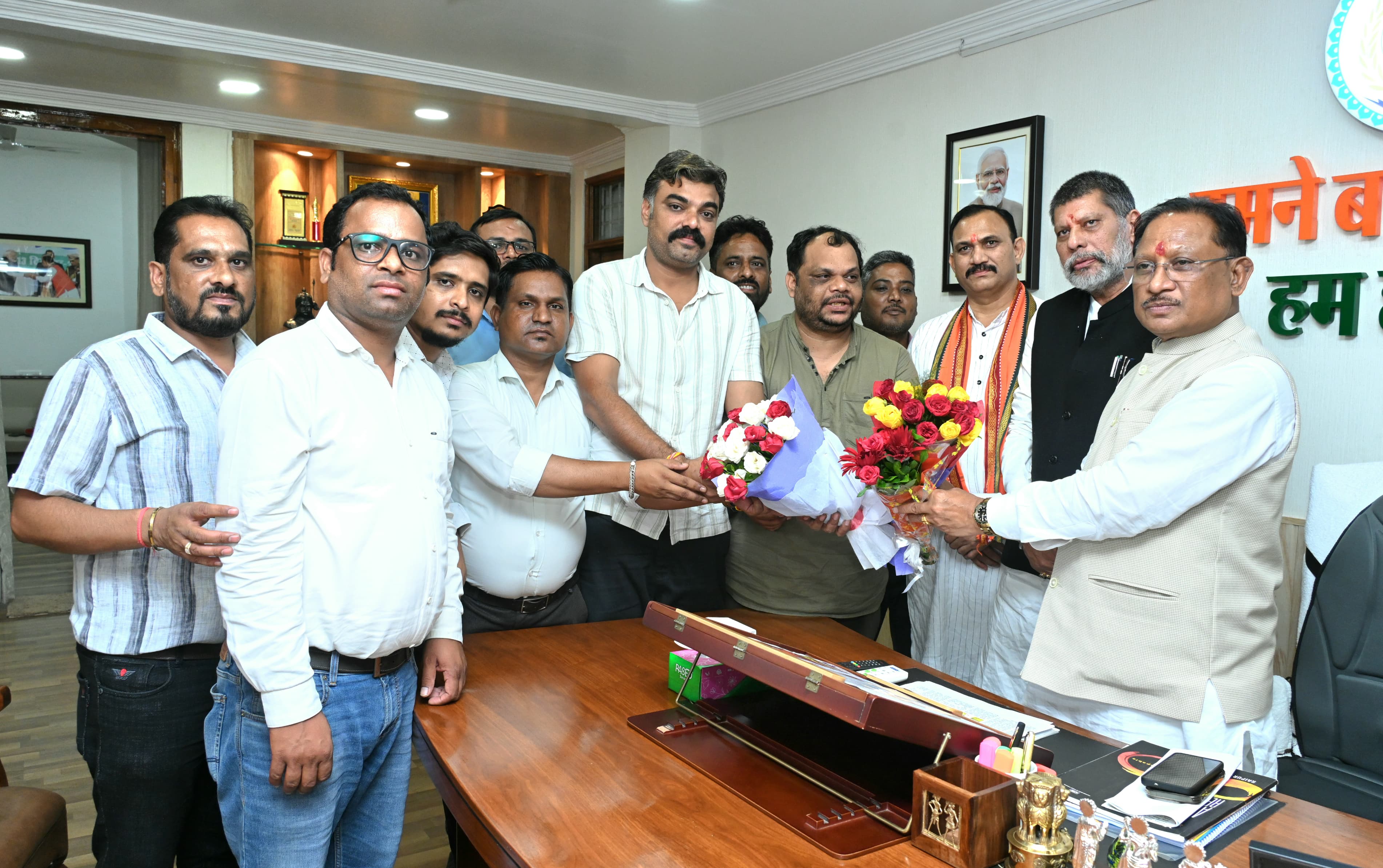 कैबिनेट बैठक से एनएचएम कर्मचारियों की उम्मीदें टिकीं, बर्खास्त 25 कर्मचारियों की बहाली समेत 6 मांगों पर अब भी आदेश लंबित…