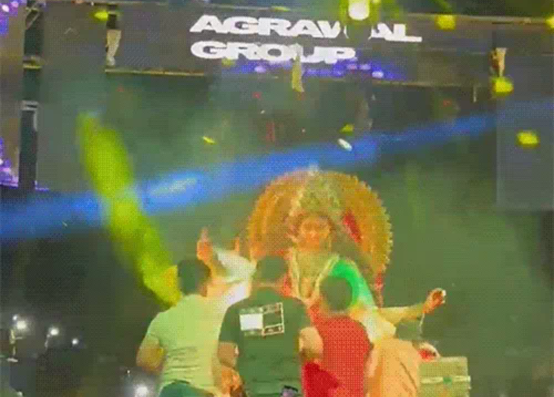 रायगढ़ : आतिशबाजी की लापरवाही से मां दुर्गा की प्रतिमा में लगी आग, सोशल मीडिया पर वायरल हुआ वीडियो…