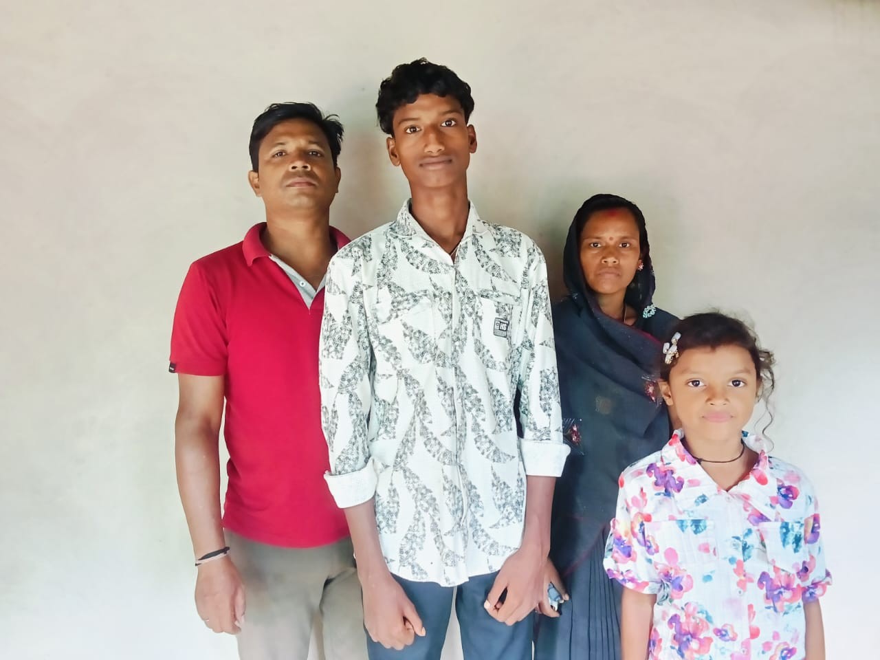 रूमकेरा में सरपंच की तानाशाही : परिवार पर ‘हुका-पानी बंद’ , सामाजिक बहिष्कार से इंसाफ की लड़ाई पर हमला… रूमकेरा में सरपंच की तानाशाही : परिवार पर ‘हुका-पानी बंद’ , सामाजिक बहिष्कार से इंसाफ की लड़ाई पर हमला…