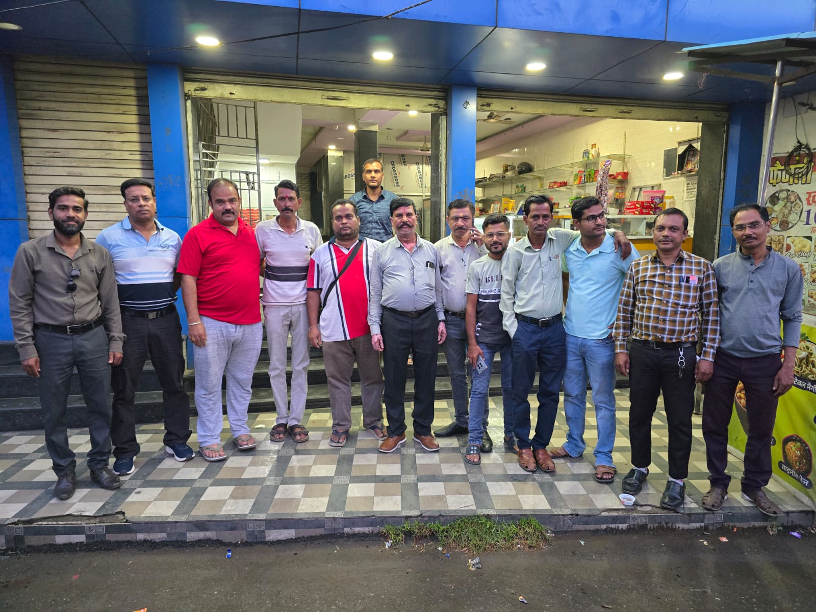 पत्रकारिता के स्वाभिमान का संगम : बिलासपुर में होने जा रहे राष्ट्रीय अधिवेशन में रायगढ़ के पत्रकारों की जोरदार तैयारी ; पत्रकार सुरक्षा कानून लागू कराने को लेकर रायगढ़ के कलमकारों ने भरी हुंकार… पत्रकारिता के स्वाभिमान का संगम : बिलासपुर में होने जा रहे राष्ट्रीय अधिवेशन में रायगढ़ के पत्रकारों की जोरदार तैयारी ; पत्रकार सुरक्षा कानून लागू कराने को लेकर रायगढ़ के कलमकारों ने भरी हुंकार…