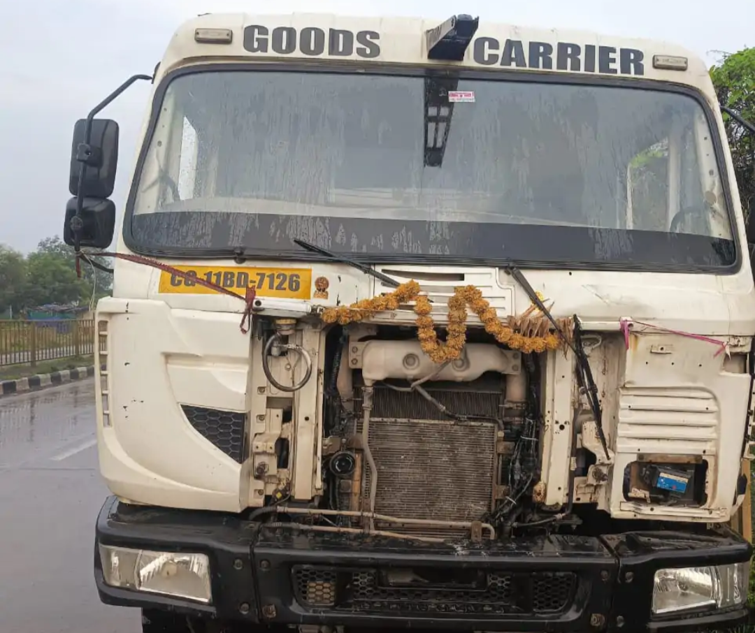 ओवरलोड और बिना परमिट वाहनों पर परिवहन विभाग का शिकंजा, दो दिन में 23 गाड़ियां जब्त – 2 लाख से ज्यादा का जुर्माना, पर्यावरण विभाग से भी कार्रवाई की मांग… ओवरलोड और बिना परमिट वाहनों पर परिवहन विभाग का शिकंजा, दो दिन में 23 गाड़ियां जब्त – 2 लाख से ज्यादा का जुर्माना, पर्यावरण विभाग से भी कार्रवाई की मांग…